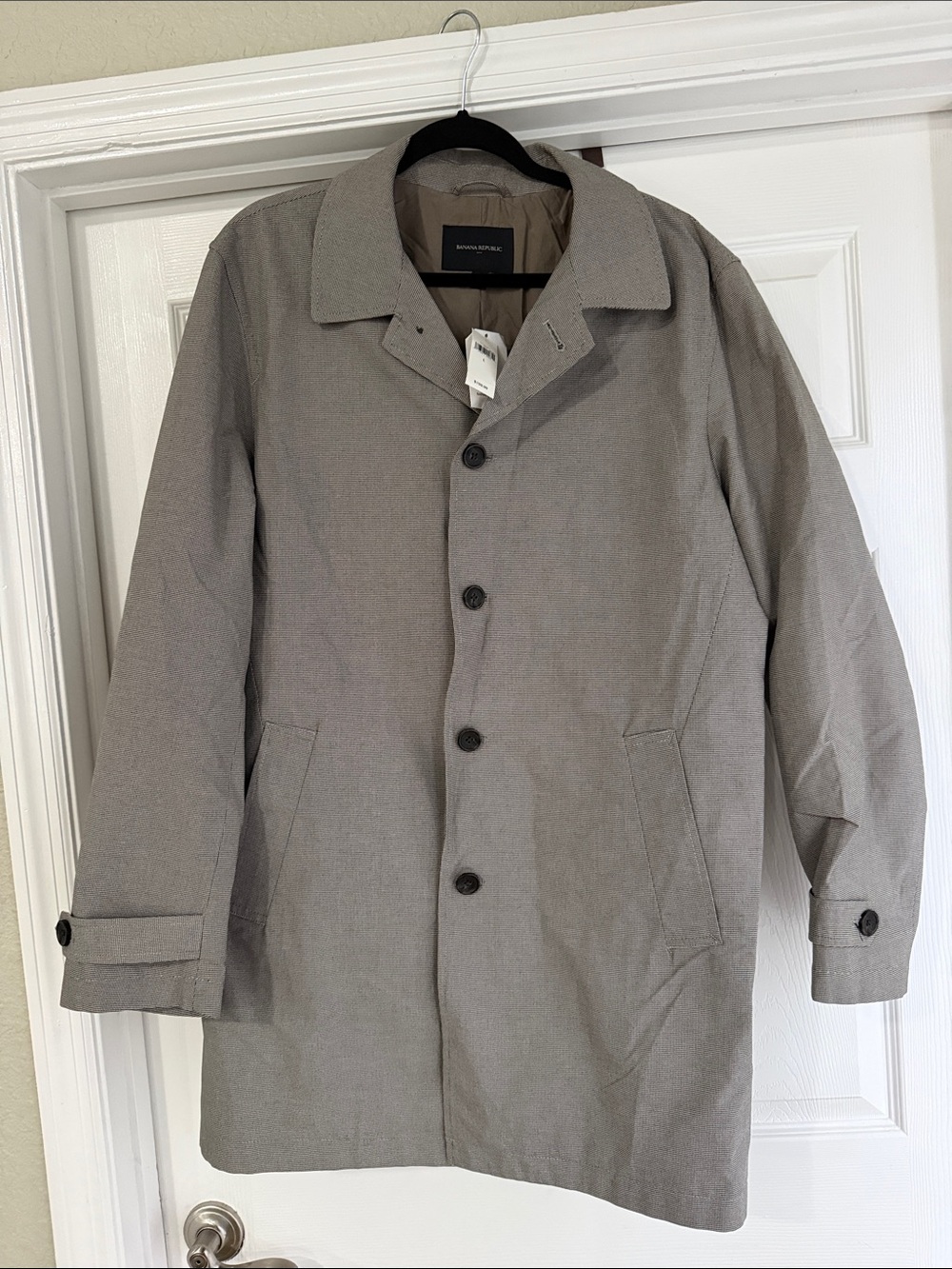 New NWT Banana Republic Size Large L Men’s Gray Single-Breasted Coat